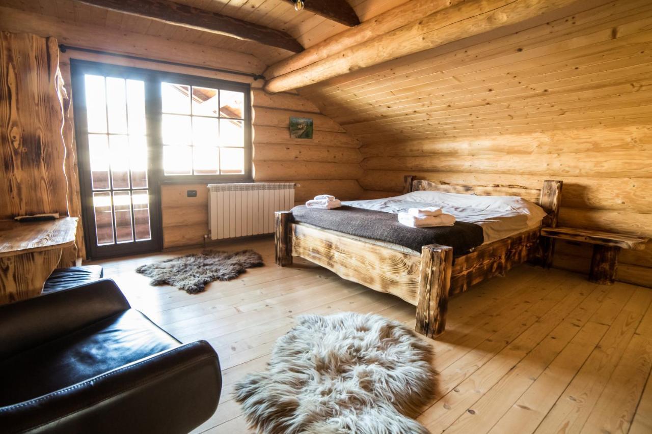 ヴァトラ・ドルネイ Casa De Munteヴィラ エクステリア 写真