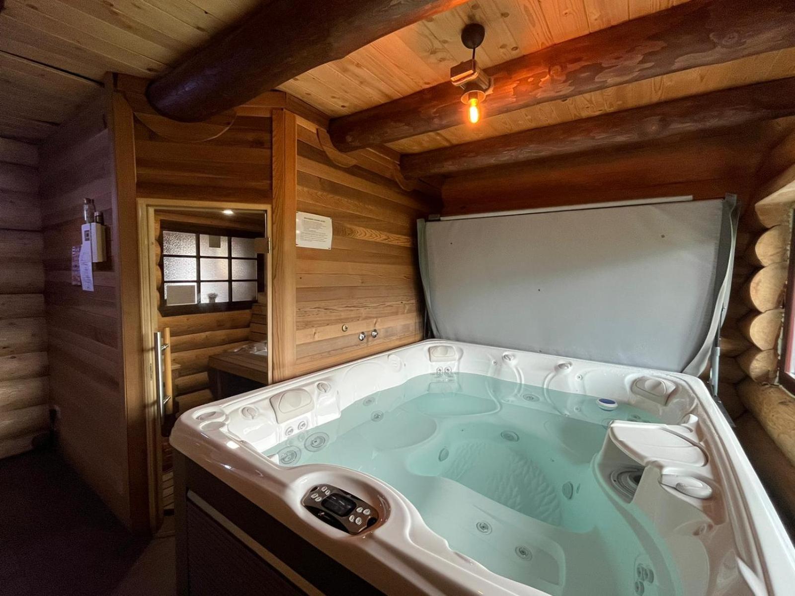 ヴァトラ・ドルネイ Casa De Munteヴィラ エクステリア 写真